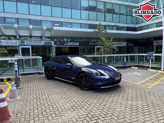 PORSCHE TAYCAN 4 CROSS TURISMO ELÉTRICO PORSCHE TAYCAN 4 CROSS TURISMO ELÉTRICO